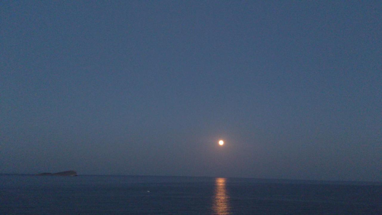 Endless Blue From Syros - Fabrika Resort House 1 Vári Buitenkant foto
